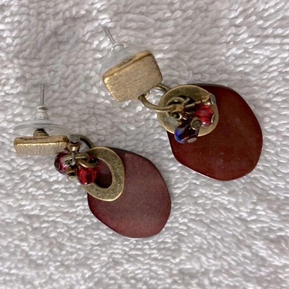 Vintage  Handmade Burgundy Gold Dangly Pierced Earrings - Picture 4 of 6